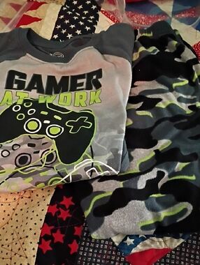 Gamer At Work Boys Pajama Set - Gray & Neon Green